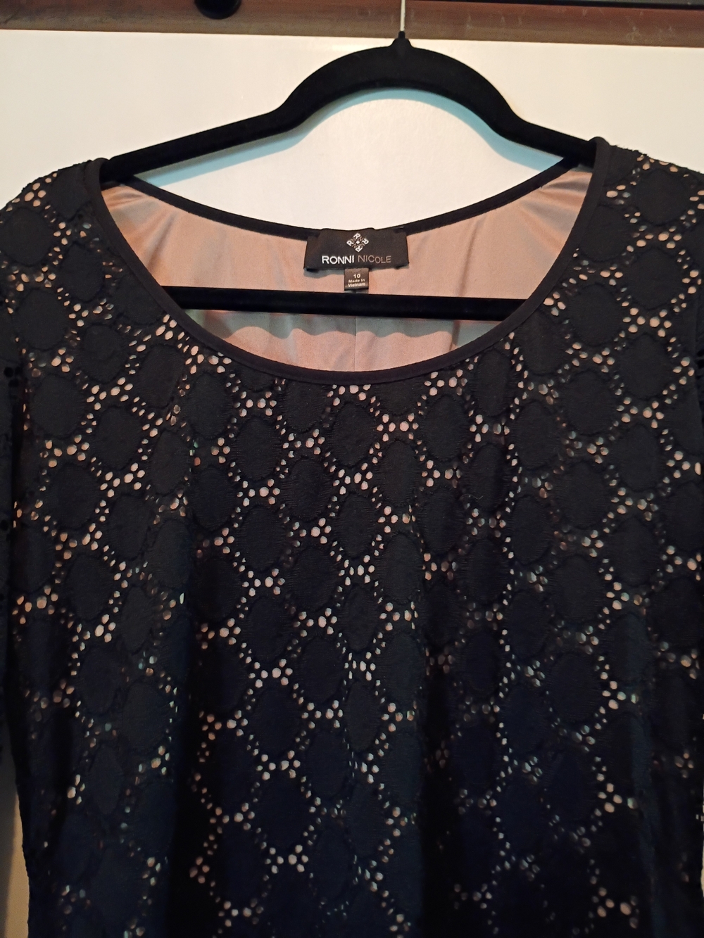 Ronni Nicole Black Lace Midi Sheath Dress - Picture 4 of 6